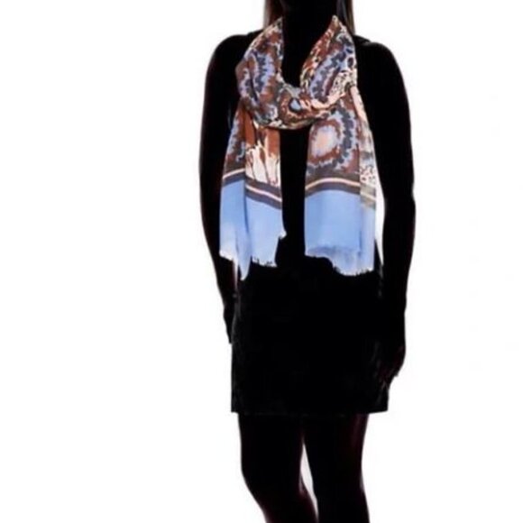 Vera Bradley Soft Fringe Scarf in Madison Garden Blush New - Picture 6 of 6